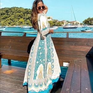 NWT FarmRio Nesgas Abacaxi Maxi Dress